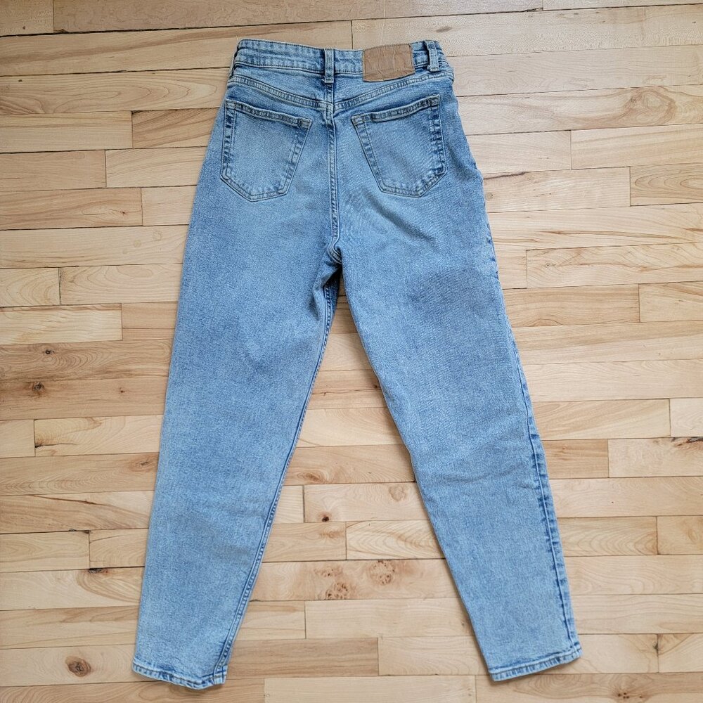 H&M Divided Mom Blue Jeans Size 2